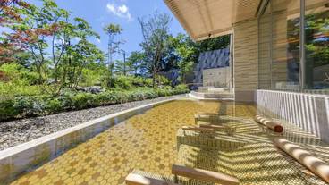 四季の露天風呂 棚湯 庭園ビュー(1) / 1