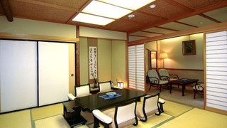 和室10畳  (景観: 渓谷)