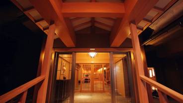 施設の入り口 / 6