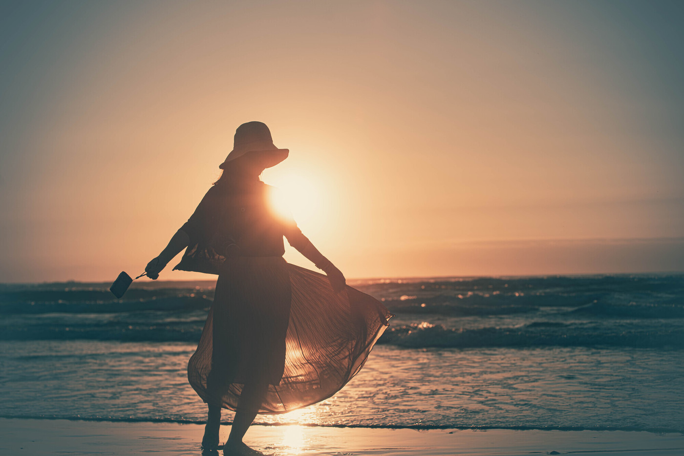 夕暮れの日本海