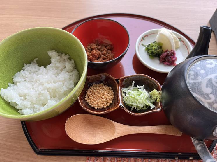 夕食_ぶりそぼろご飯 / 3