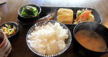 「きりん家」料理 851177 湯気をたてて和の朝食が登場