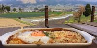 広大な自然を堪能しながらホッと一息。阿蘇のおすすめ絶景カフェ8選