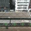 山手線の大塚駅が見えます