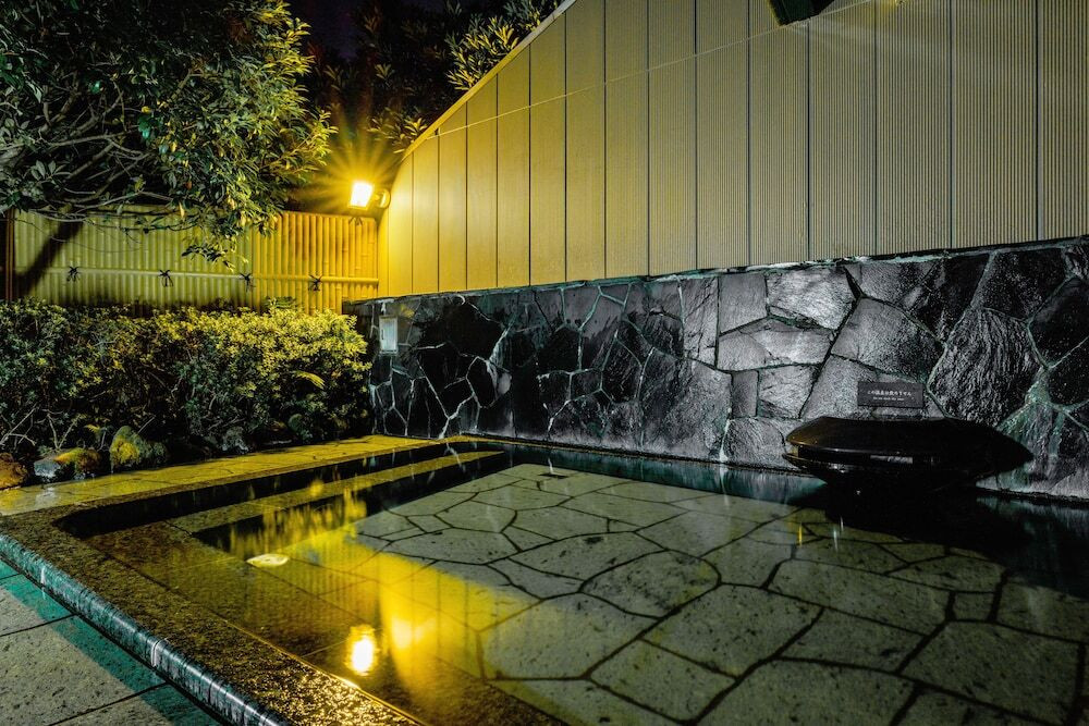 大浴場「月光の湯」露天風呂(夜)