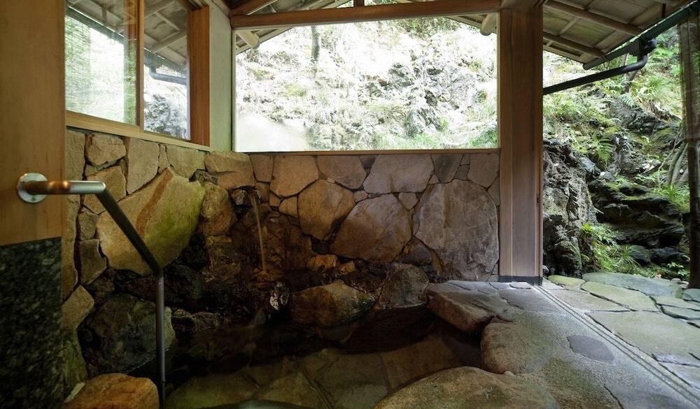 初音 露天岩風呂 / 4