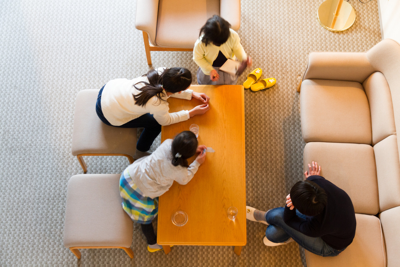 家族　リビング