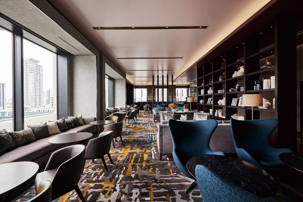 ガレットにキッシュ、多国籍料理が揃う。大阪を一望する高層ホテル4754765