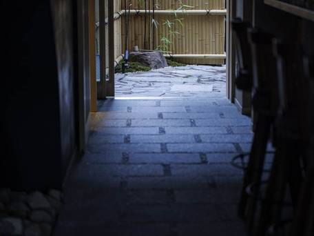 旅情の宿 ホテル金澤草紙 / 2