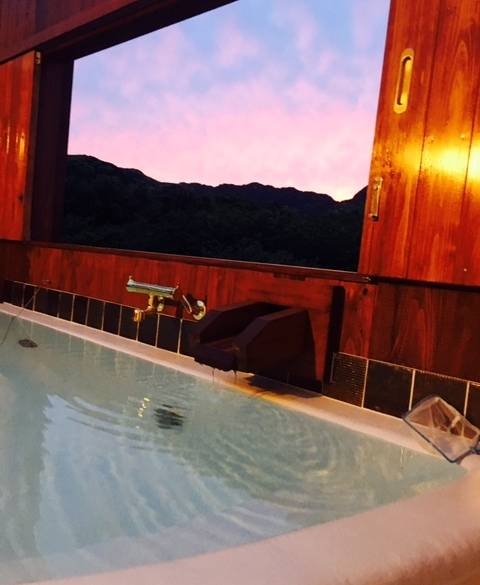 100％かけ流し温泉で
疲れを癒して / 3