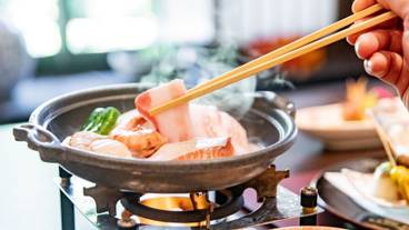 食事・飲み物 / 3