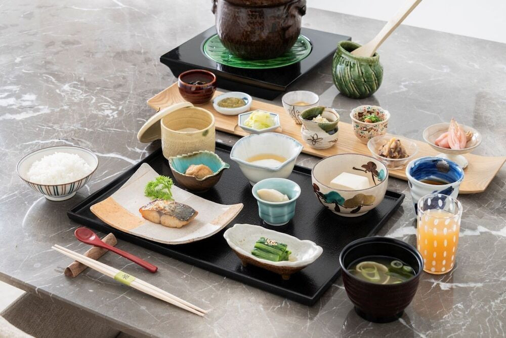 朝食