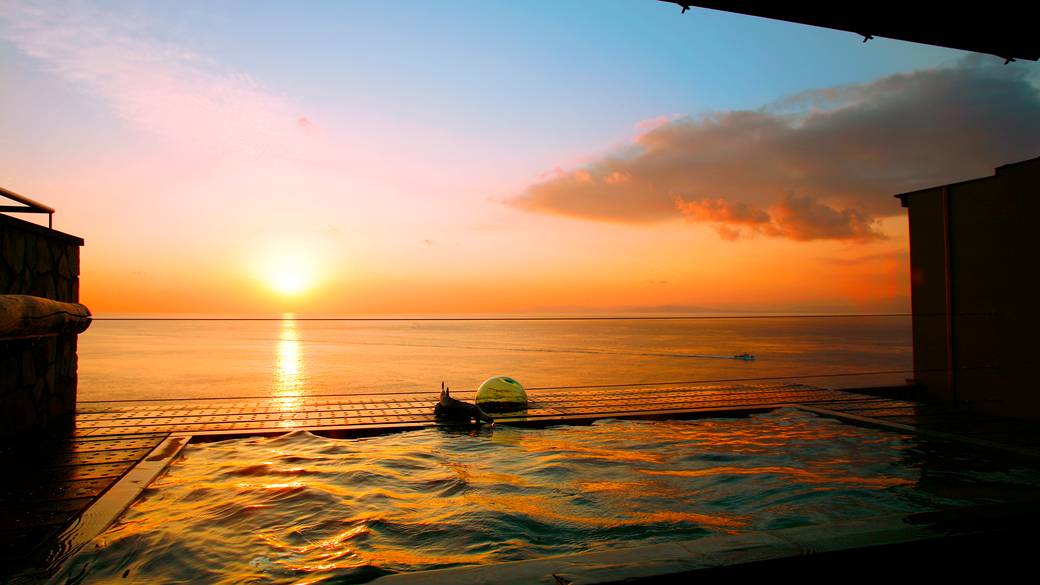 海がみえる露天風呂
絶景を独占しよう / 1