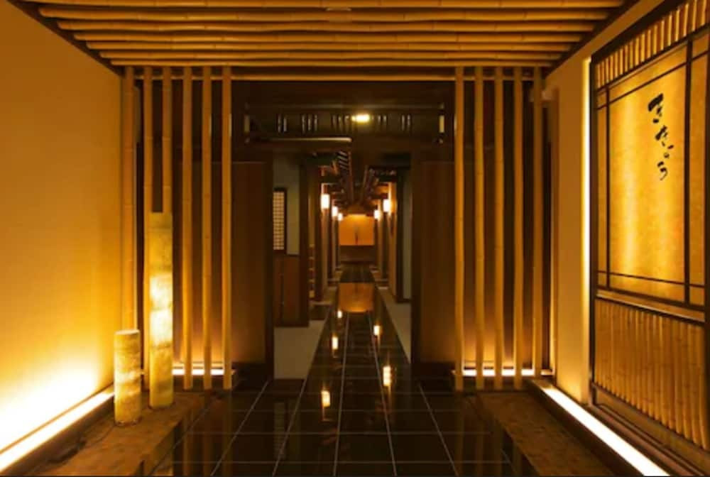 旅館のお食事処