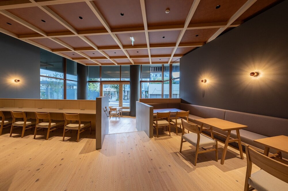 ロビーラウンジ