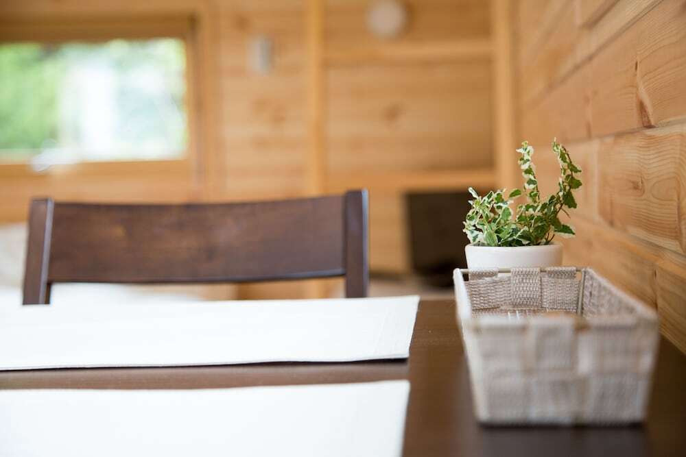 客室内のダイニングエリア