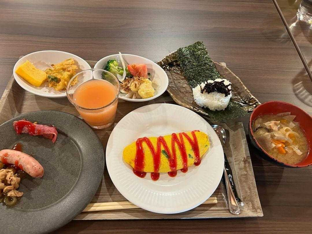 朝食ビュッフェの盛り付け一例