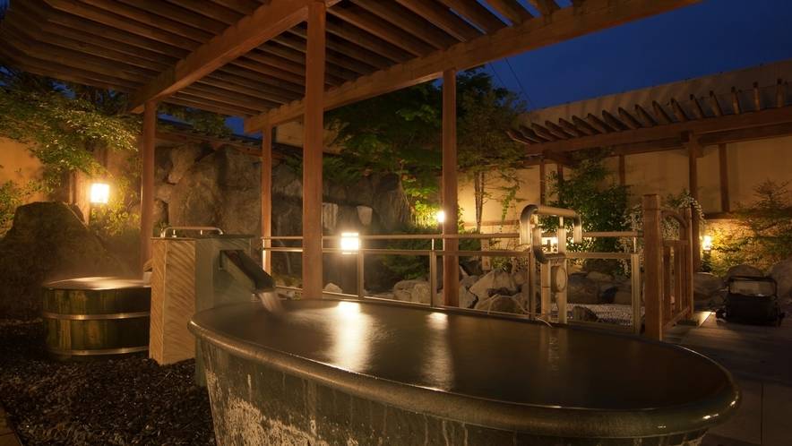 1階 庭園露天風呂 / 1