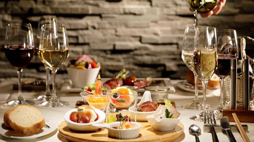 愛犬と仲良くいただく
‟軽井沢フレンチ” / 1