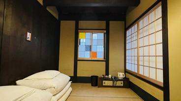 客室 / 4