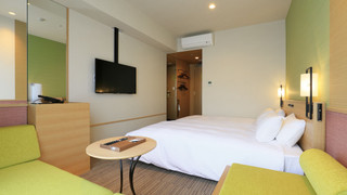 クイーンルーム テラス付 禁煙 (16 ㎡)【3階】