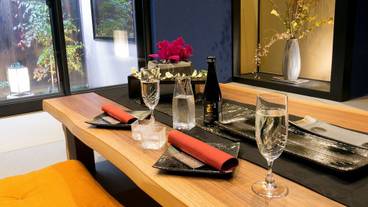 客室内のダイニングエリア / 7