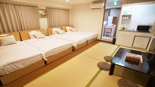 スタンダード ファミリールーム (シングルベット2 台、セミダブルベット2台)