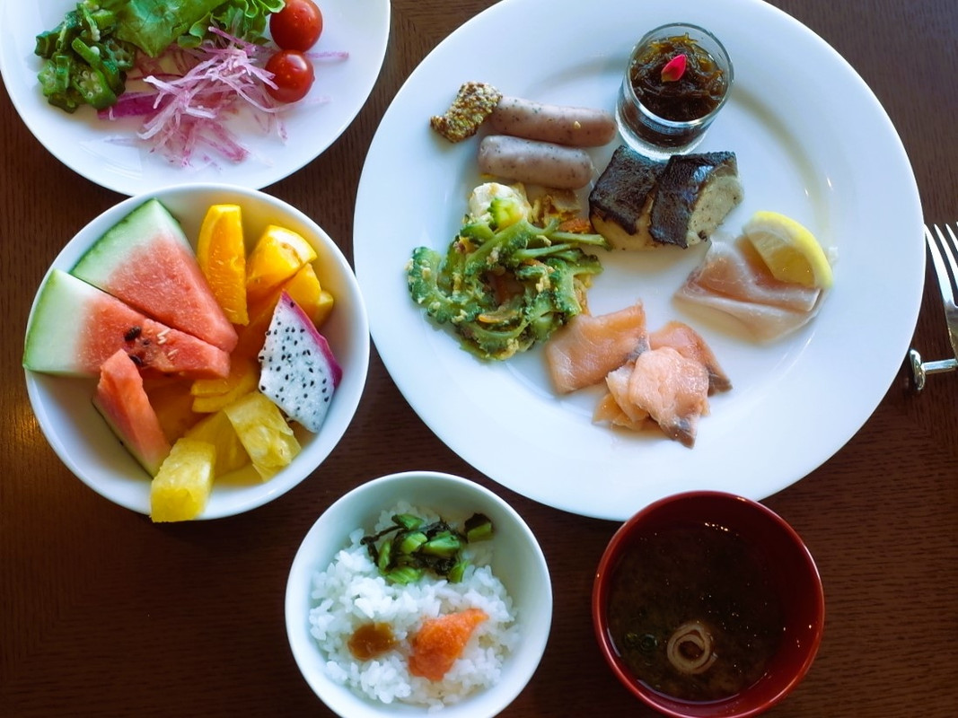 ラウンジの朝食もすばらしい