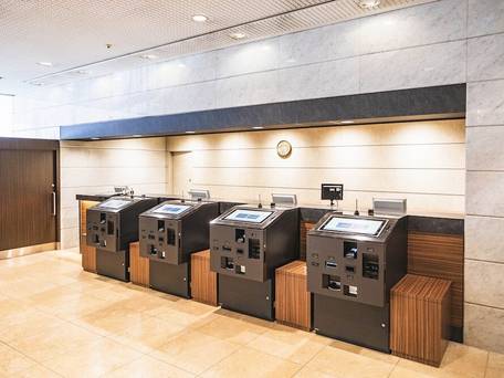 新阪急ホテルアネックス / 2