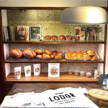 色んなお店を2人でのぞき見！「上野桜木あたり」1829353