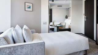 ファミリー スイート キングベッド 1 台