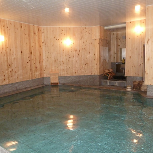 Women's indoor bath