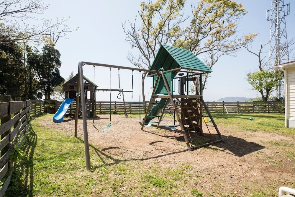子供用の遊び場 - 屋外