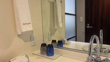 客室 / 6