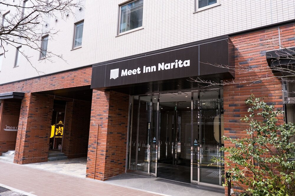施設の正面