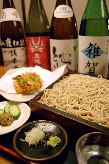 「五反田 昭月庵」料理 1172652 自家製練り味噌と桜海老のかき揚げ、せいろ。いろいろな種類の日本酒と合います。