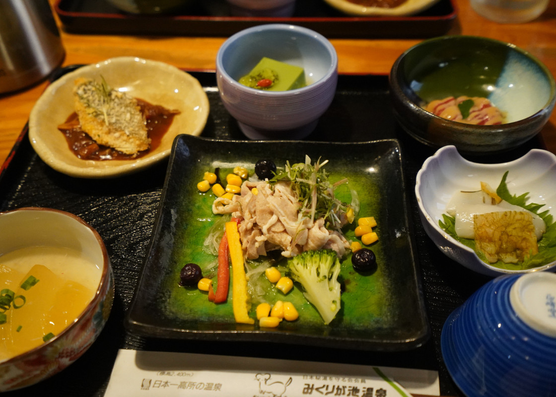 夕食