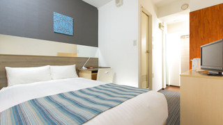 スタンダードダブルルーム スモールダブルベット利用 喫煙可 (ハウスキーピングは有料オプション)