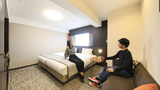 スタンダード ツインルーム シングルベッド 2 台 喫煙可