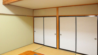 和室8畳＋4畳ロフト バス・トイレ共同 (駐車場提供なし)