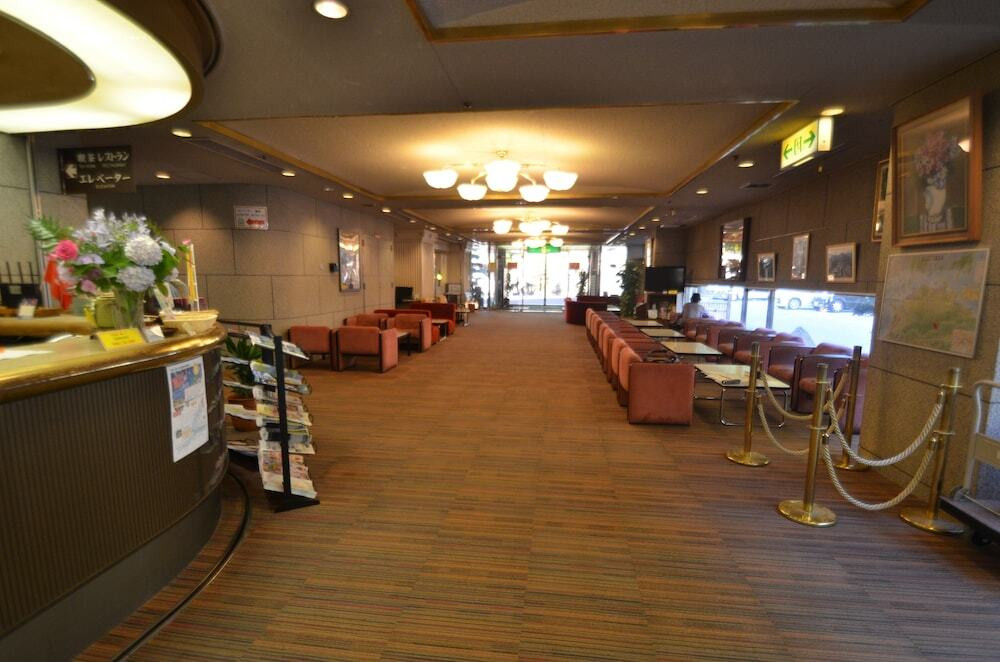 ロビーラウンジ