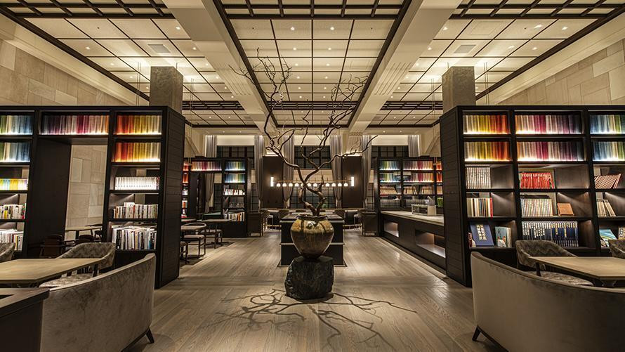 小学校校舎をリノベーションした上品な空間3914948