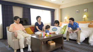 デラックスファミリー6ベッド 喫煙可