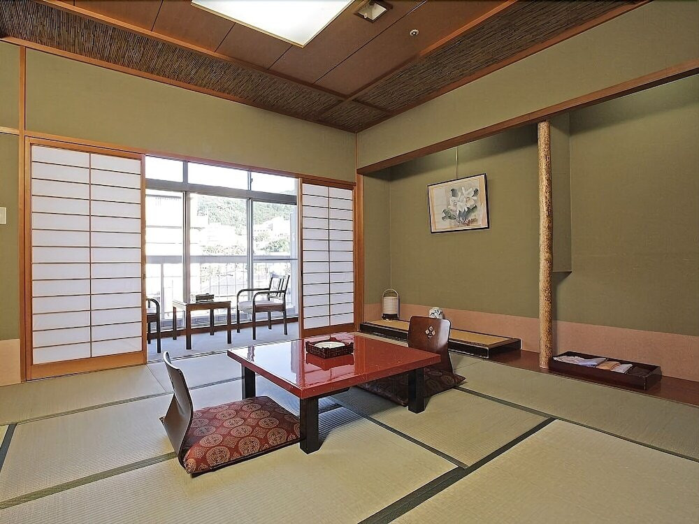 「芙蓉山荘」客室 一例