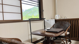 洋室 18平米 禁煙