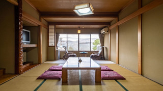 眺望のよい　和室8畳~18畳 (付近にレストラン無し, チェックイン午後6時まで)