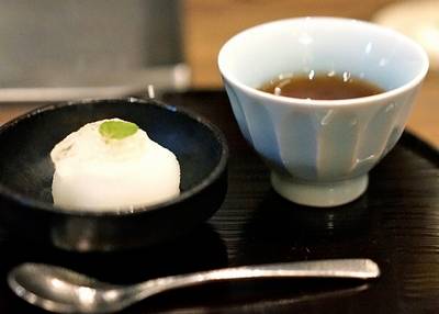 鉄板和食とワイン 萬鉄