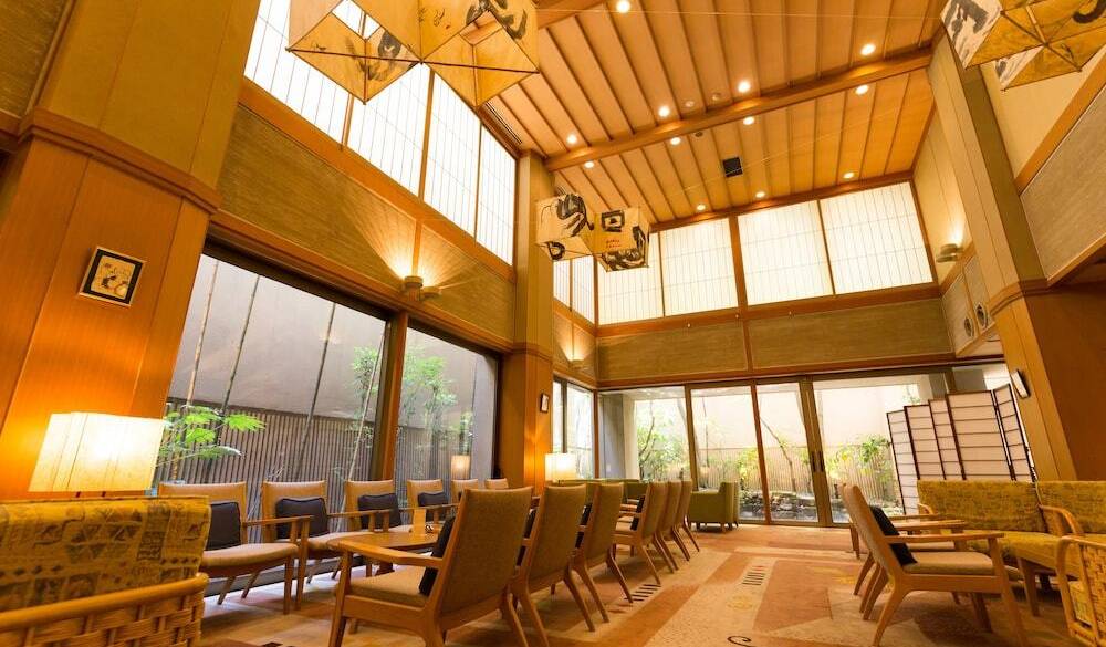 旅館のラウンジ / 1