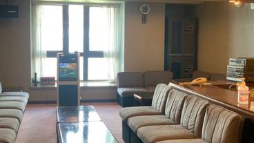 カラオケ ルーム / 12