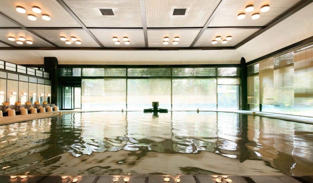 本館大浴場 内湯 / 2